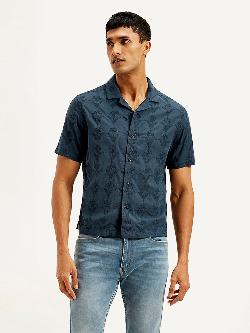 Men's Embroidered Resort Collar Relaxed Fit Shirt