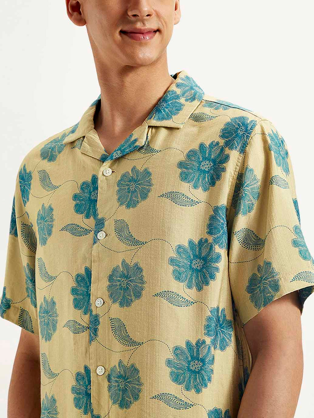 Men's Resort Collar Floral Relaxed Fit Shirt