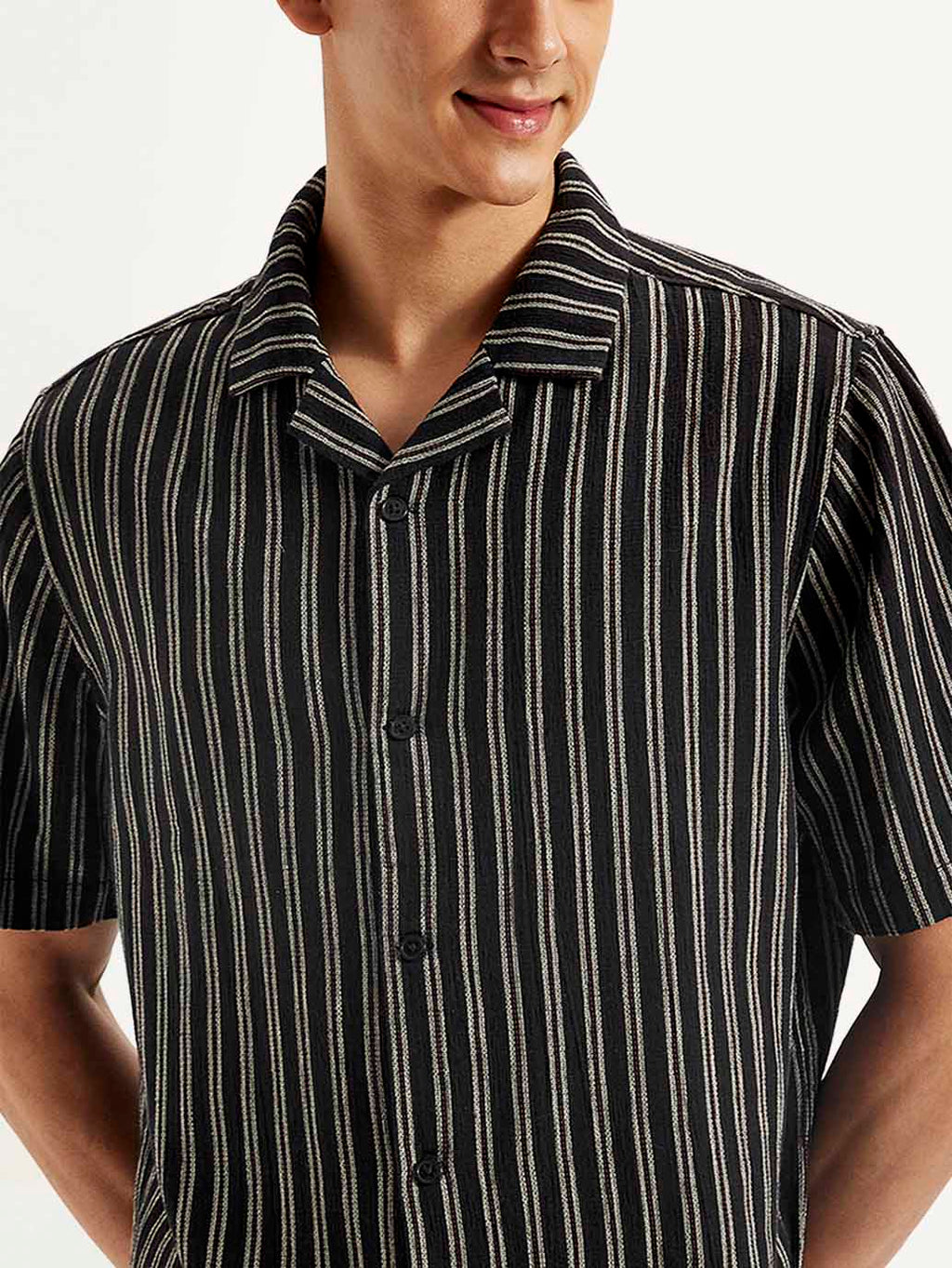 Men's Resort Collar Striped Relaxed Fit Shirt