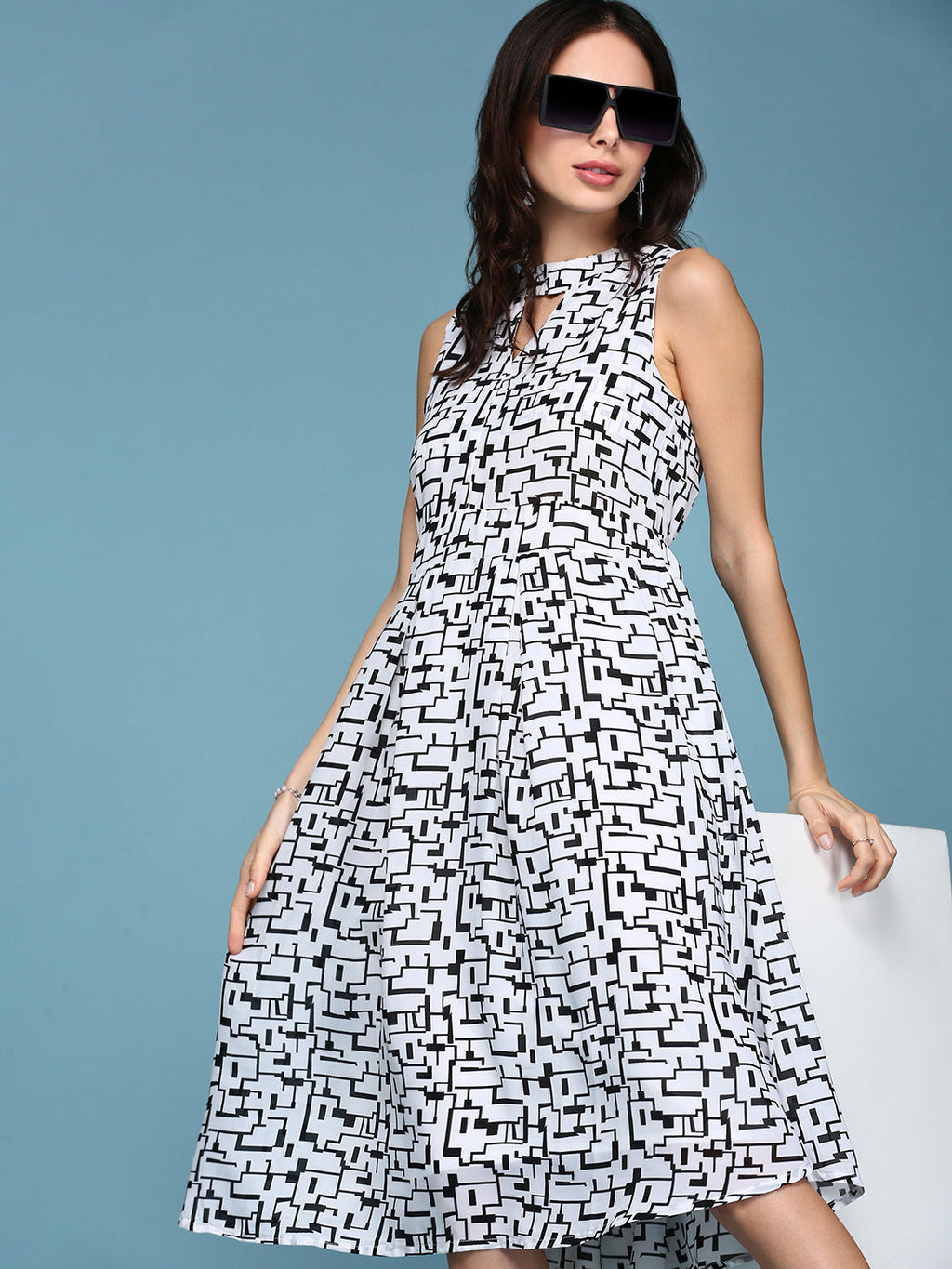 Women's White Keyhole Neck Geometrical Fit & Flare Dress