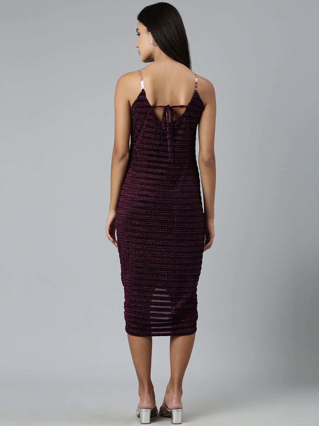 Women's Purple Self Design Sweetheart Neck Velvet Sheath Midi Dress