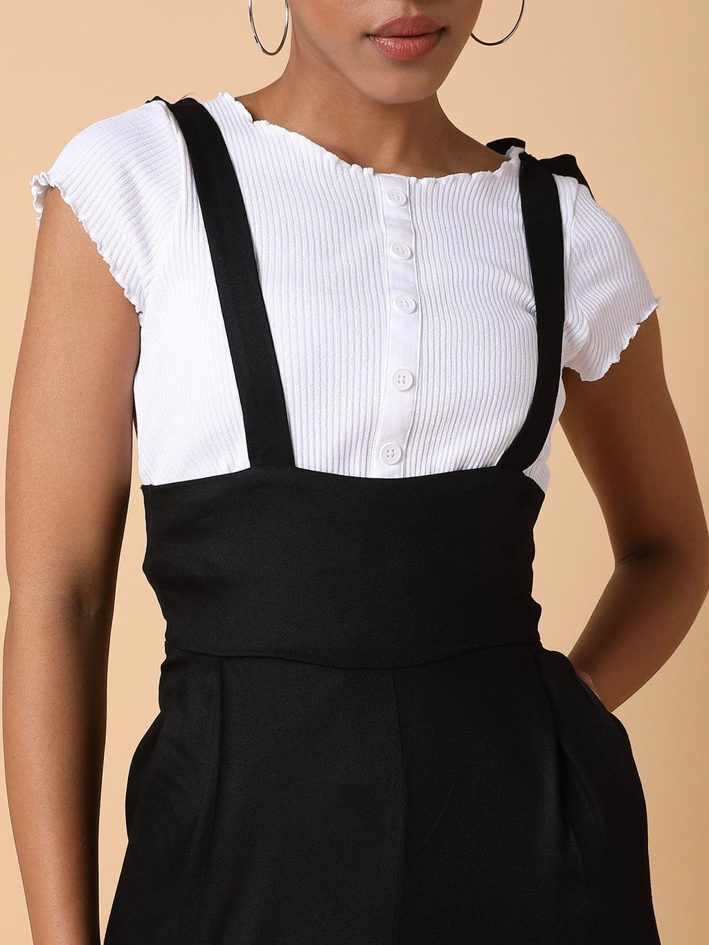 Women's Black Shoulder Straps Capri Jumpsuit