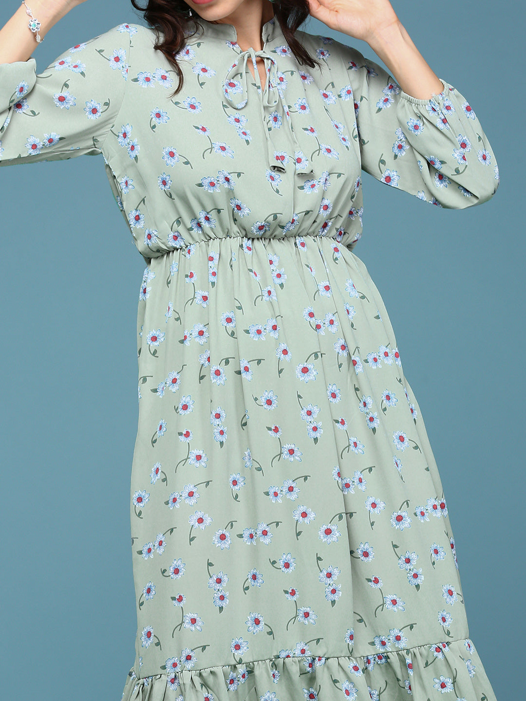 Women's Green Floral Tie-Up Neck A-Line Dress