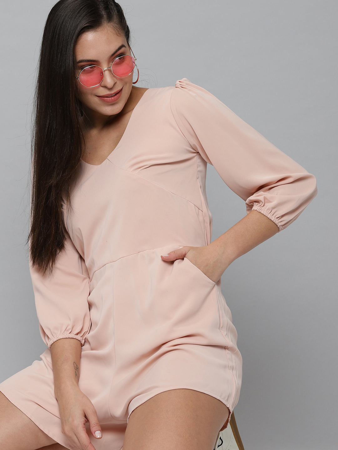 Women's Peach Solid V-Neck Three-Quarter Sleeves Jumpsuit