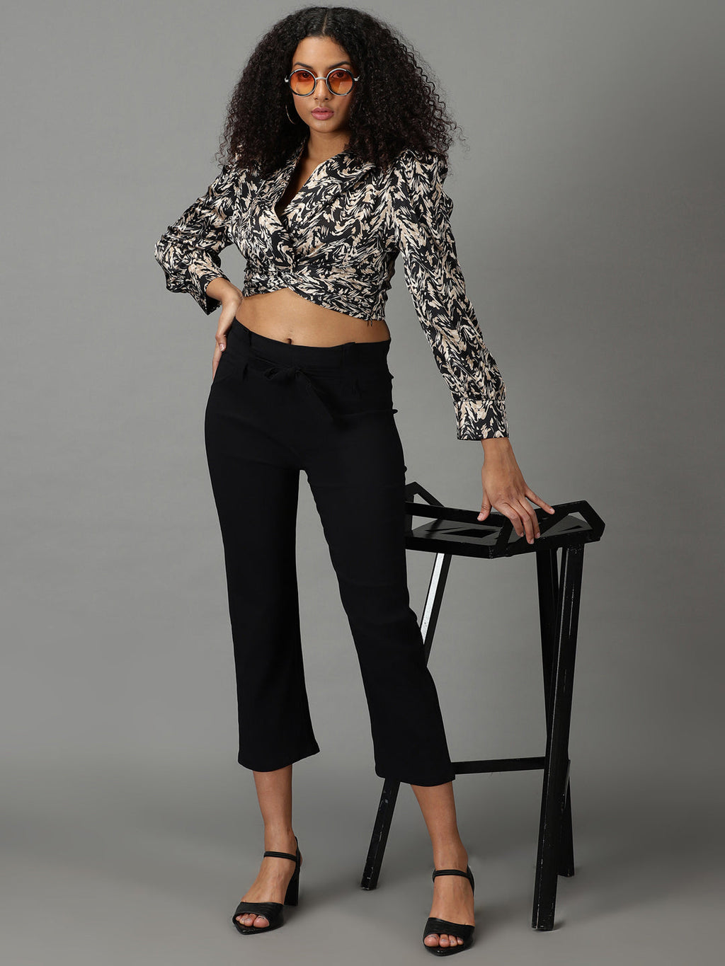 Women's Black Relaxed Straight Fit High-Rise Trousers