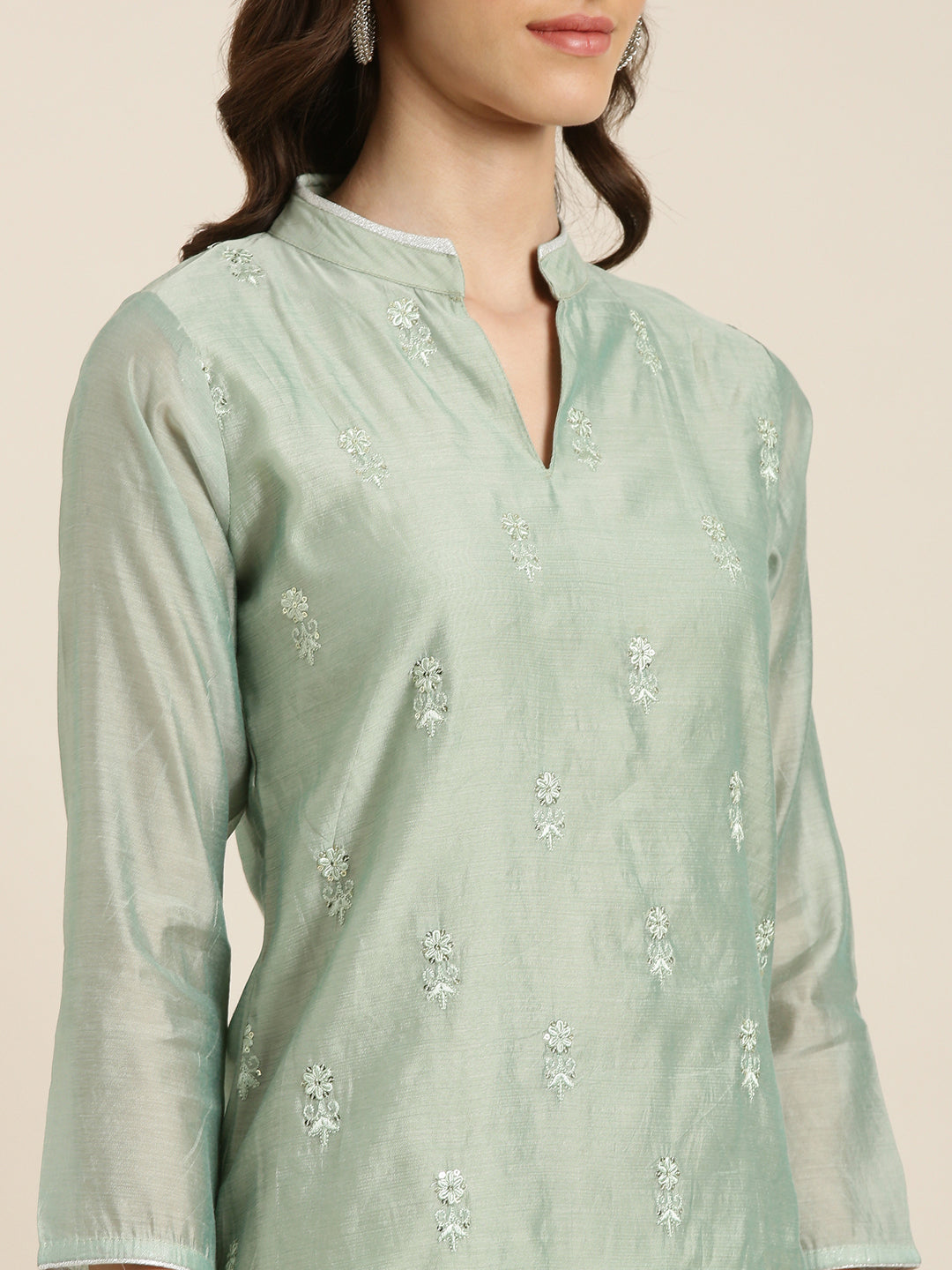 Women's Sea Green Floral Embroidered Mandarin Collar Cotton Silk Straight Kurta
