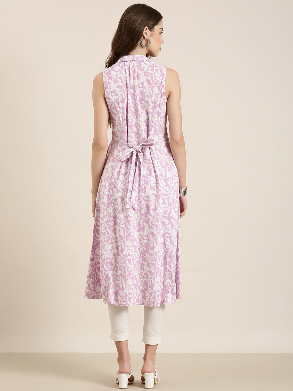 Women's Lavender Floral Printed Shirt Collar Sleeveless A-Line Kurta