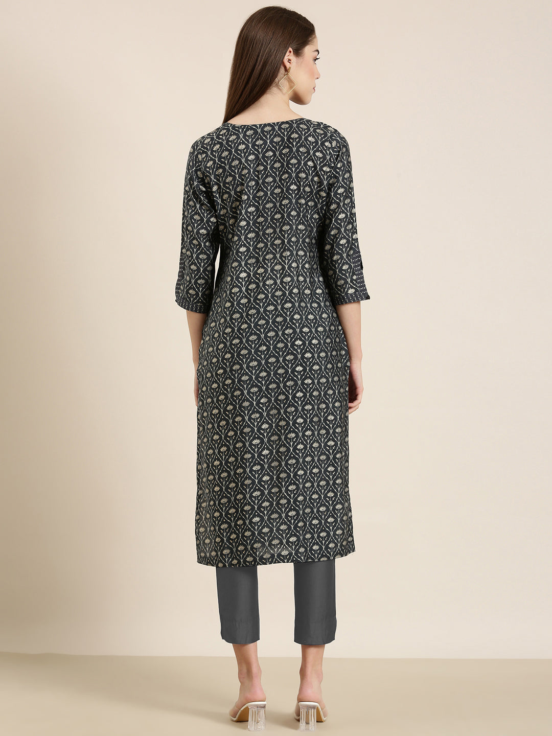Women's Grey Floral Printed Cotton Sequinned Straight Kurta
