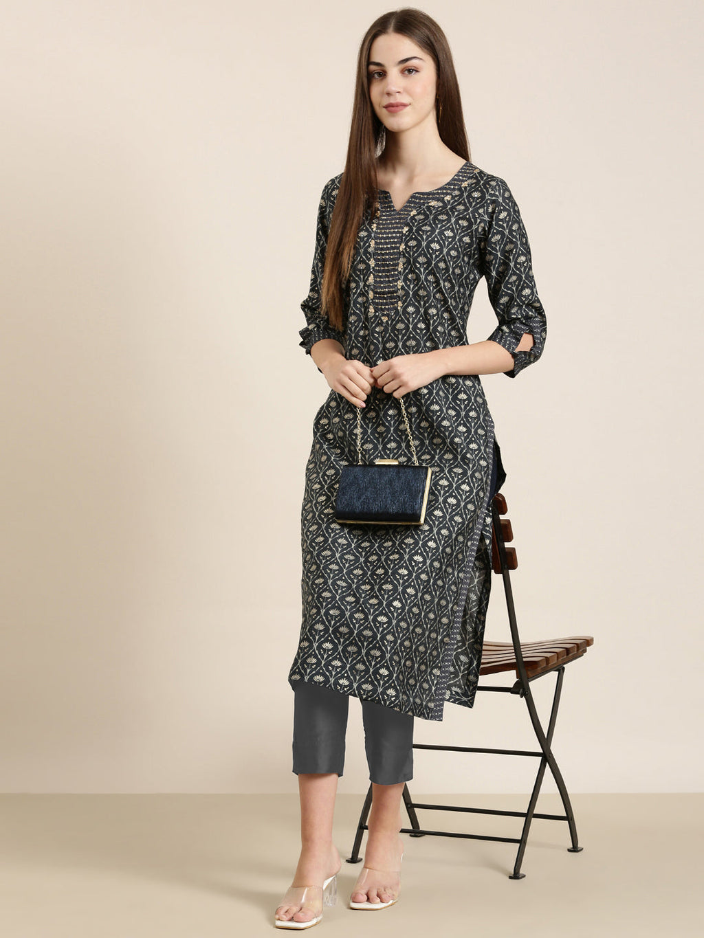 Women's Grey Floral Printed Cotton Sequinned Straight Kurta