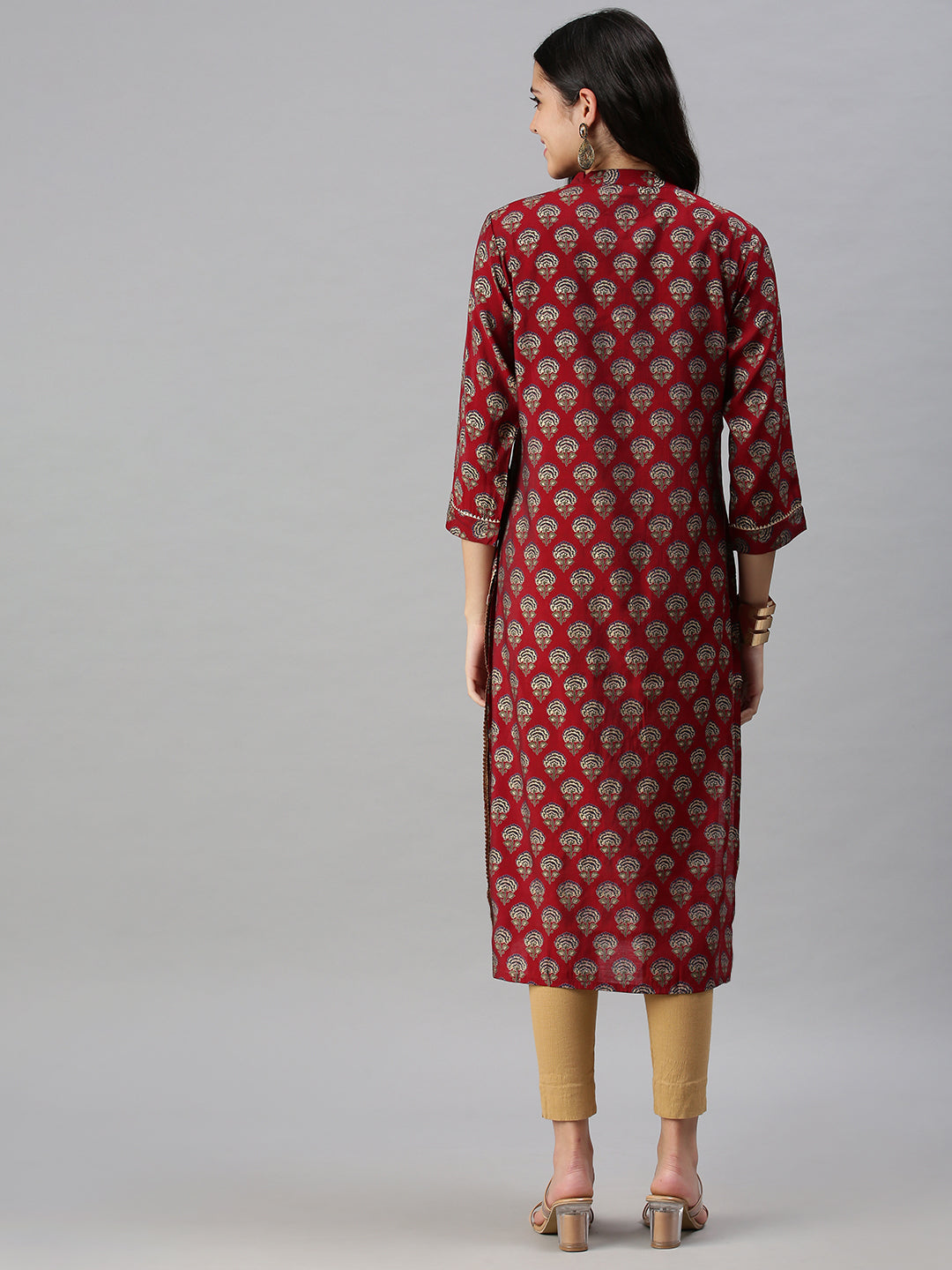 Women's Maroon Ethnic Motifs Cotton Printed Straight Kurta