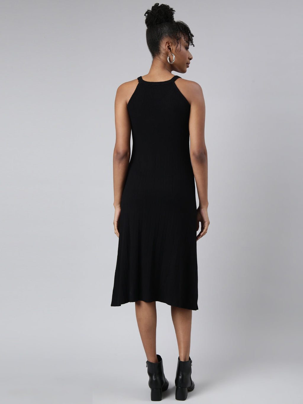 Women's Black Round Neck Sleeveless A-Line Midi Dress