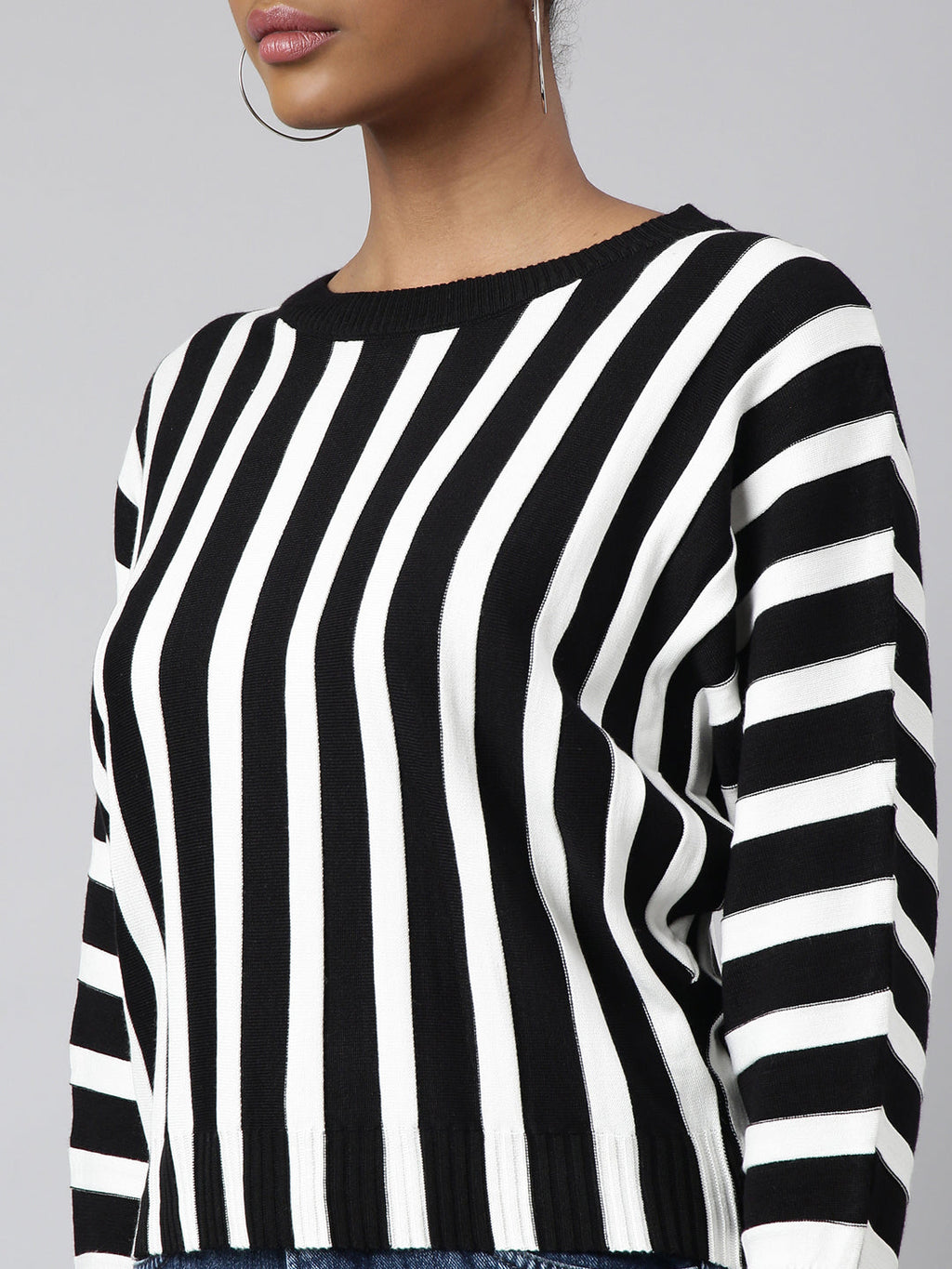 Women's Black Striped Round Neck Striped Extended Sleeves Top