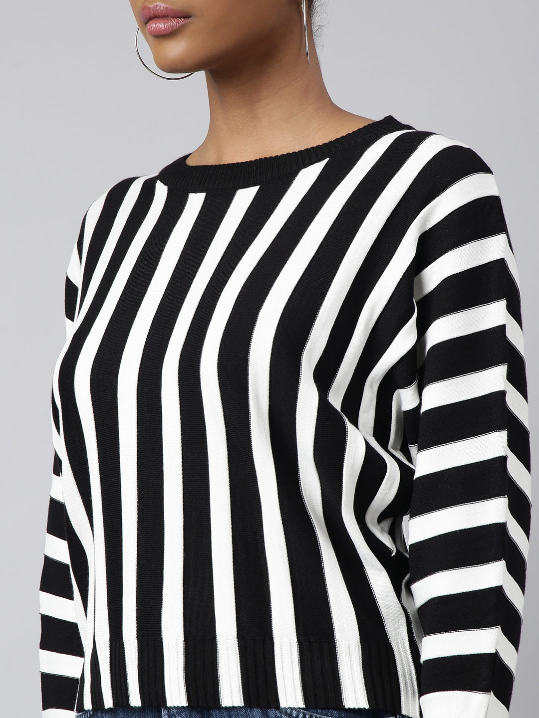 Women's Black Striped Round Neck Striped Extended Sleeves Top