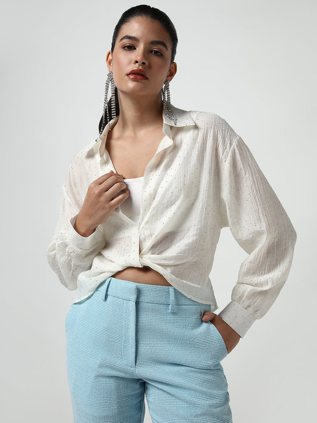 Women's Off White Shirt Collar Long Sleeves Studded Shirt Style Crop Top