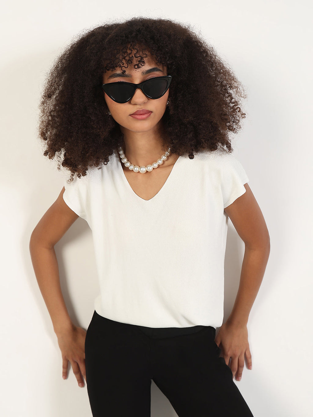 Women's White Extended Sleeves V-Neck Solid Top
