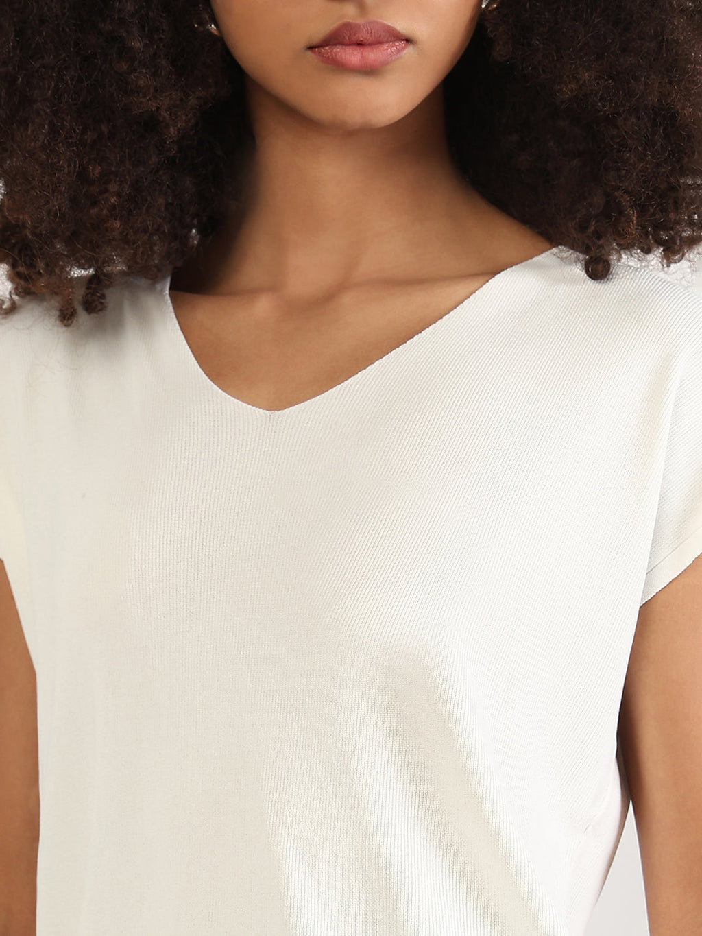 Women's White Extended Sleeves V-Neck Solid Top