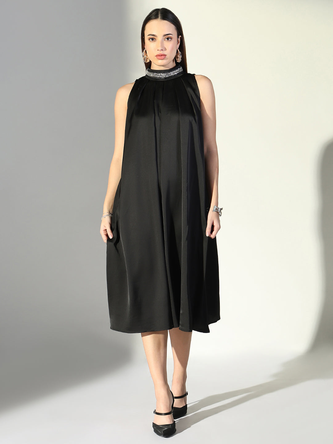 Women's Embellished Neck Black Pleated Midi Dress