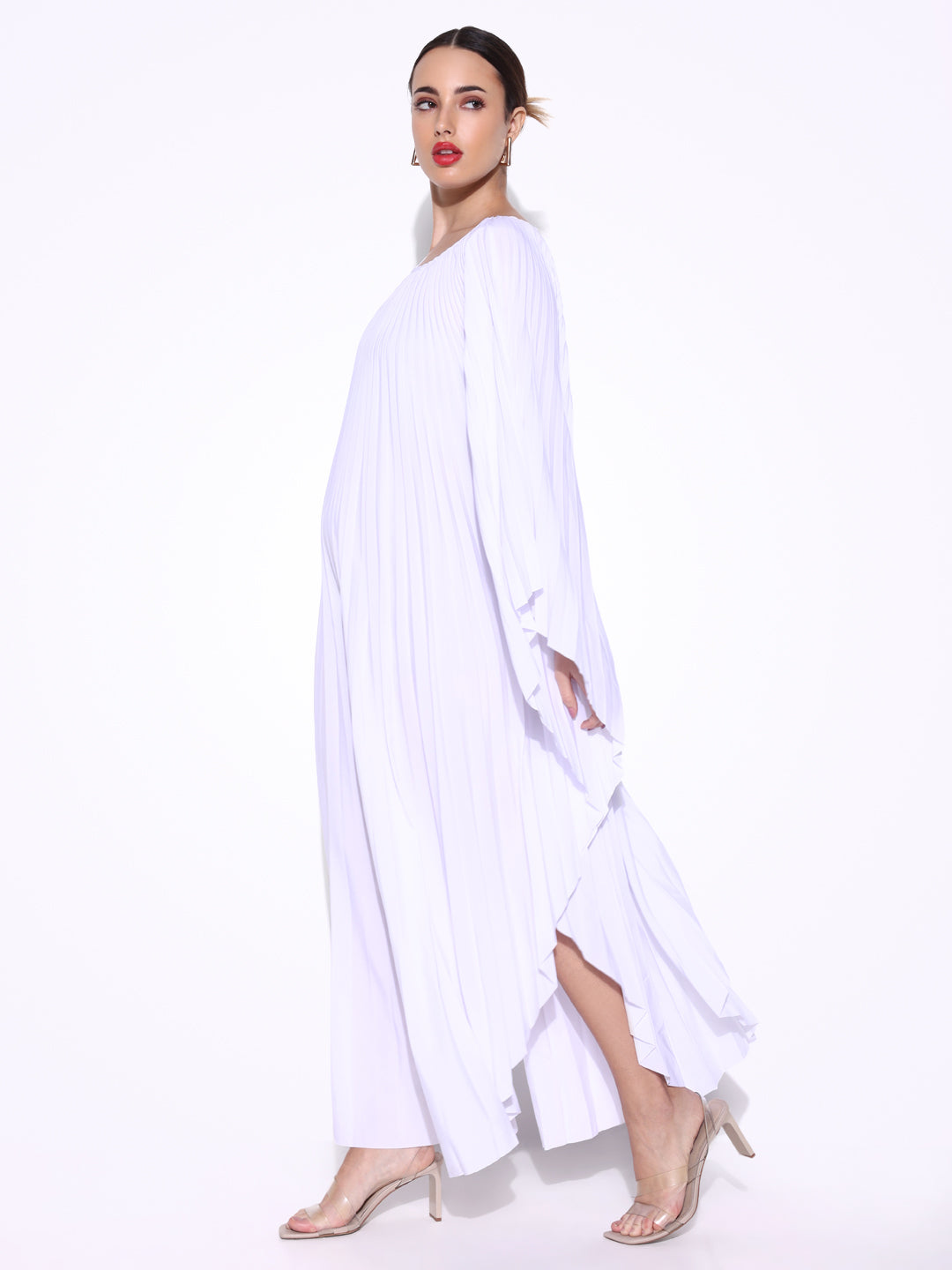 Women's Pleated White Butterfly Sleeves Kaftan Maxi Dress