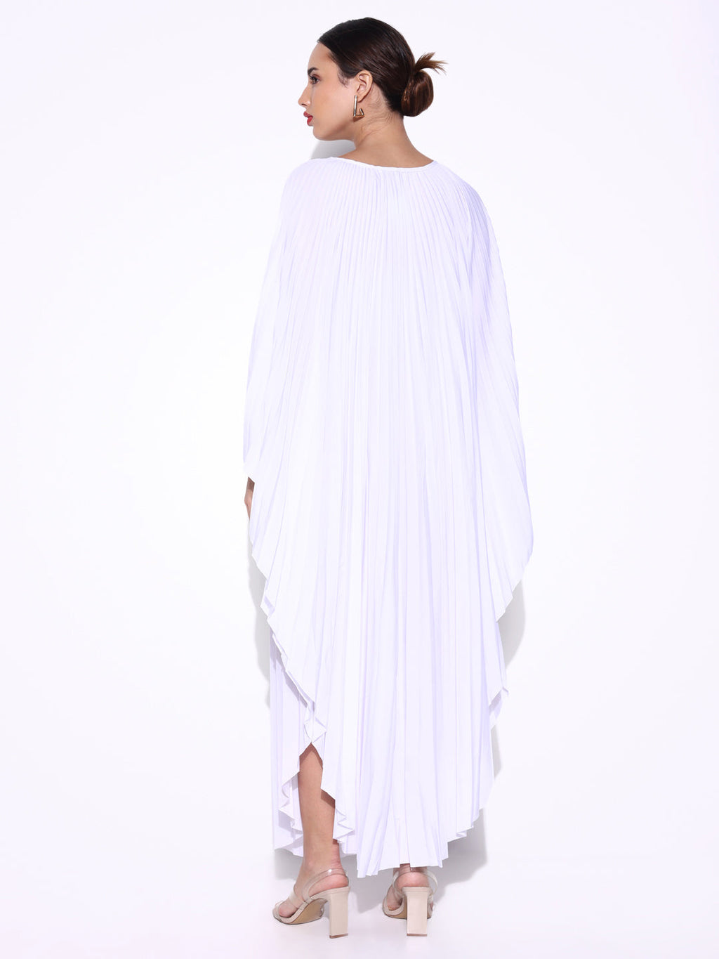 Women's Pleated White Butterfly Sleeves Kaftan Maxi Dress