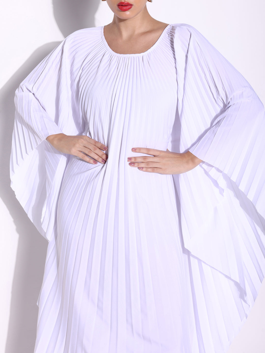 Women's Pleated White Butterfly Sleeves Kaftan Maxi Dress