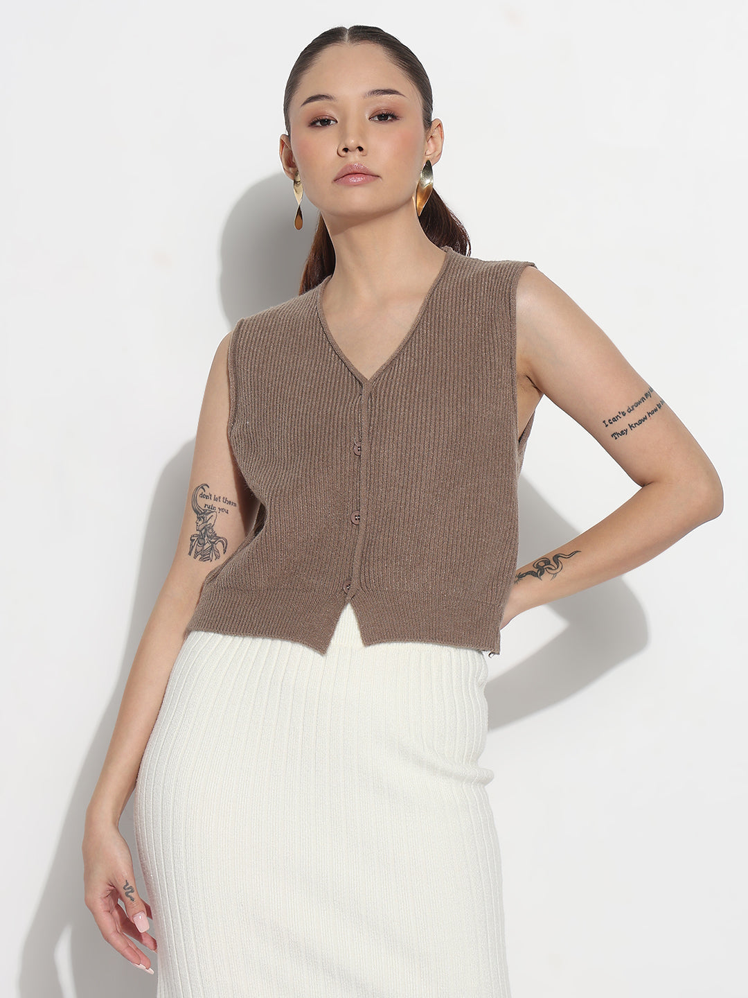 Women's Ribbed Brown V-Neck Sleeveless Knitted Top