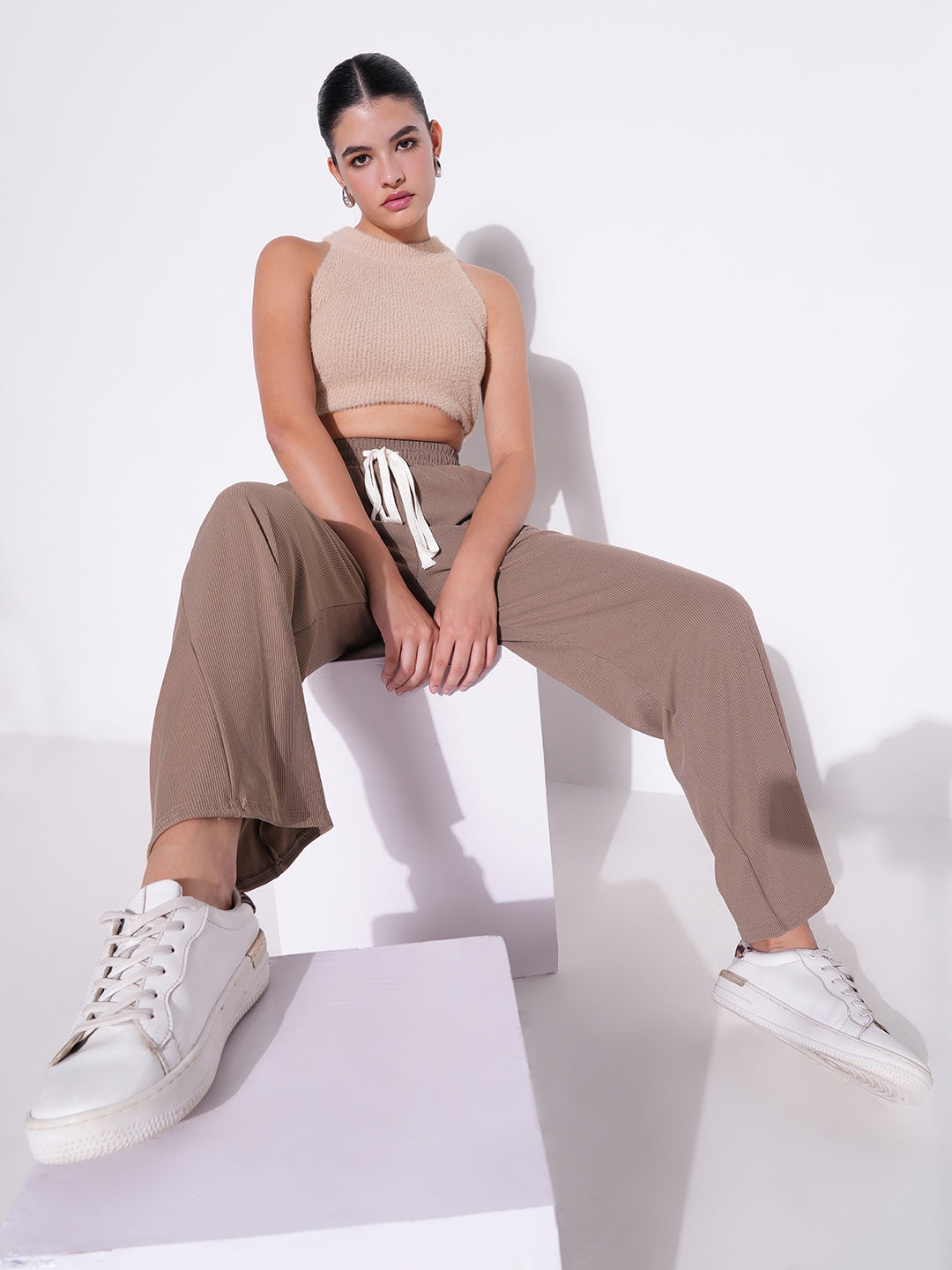 Women's Beige Comfort Mid-Rise Regular Fit Parallel Trousers