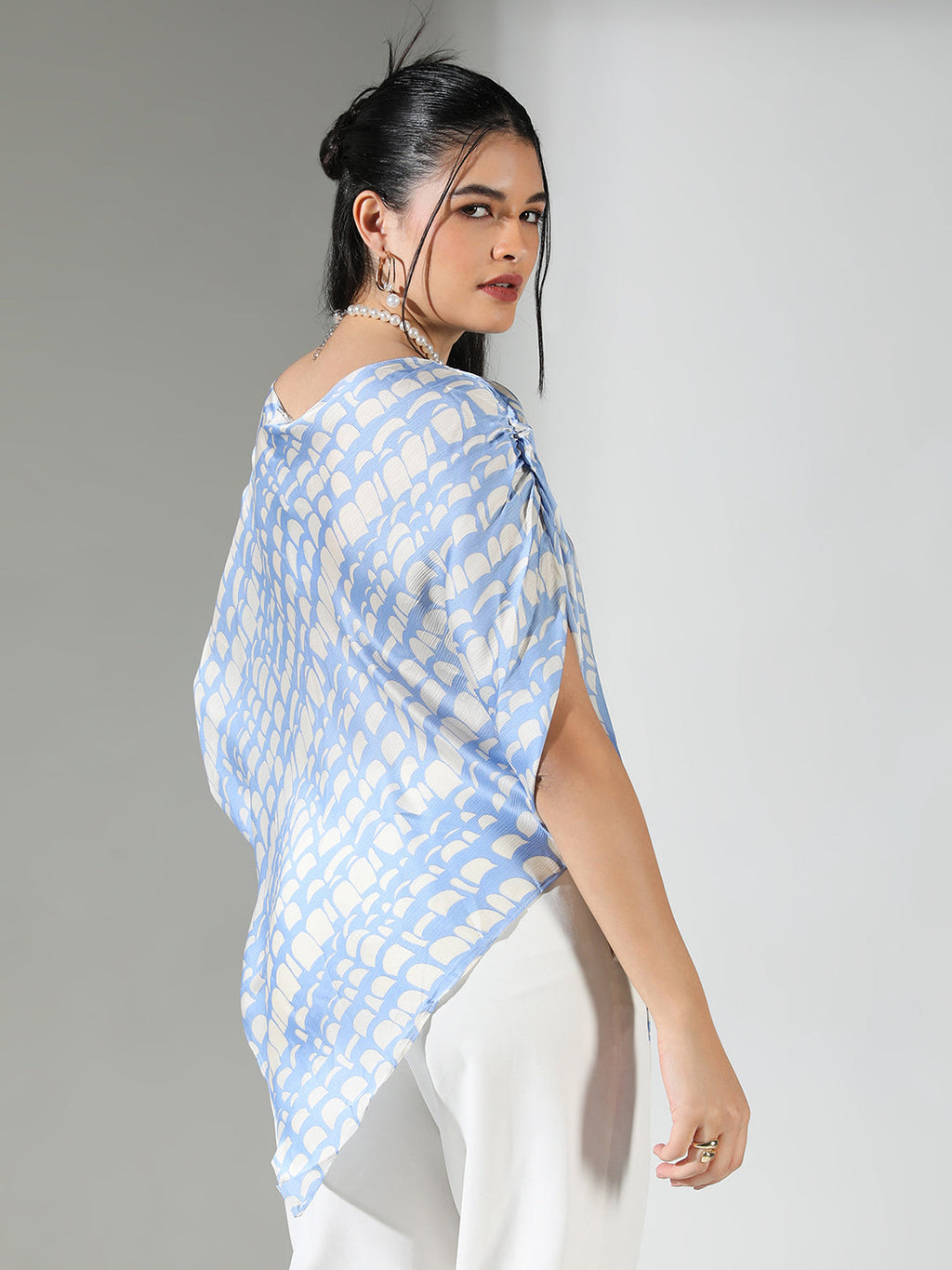 Women's Abstract Print Blue Asymmetric Top