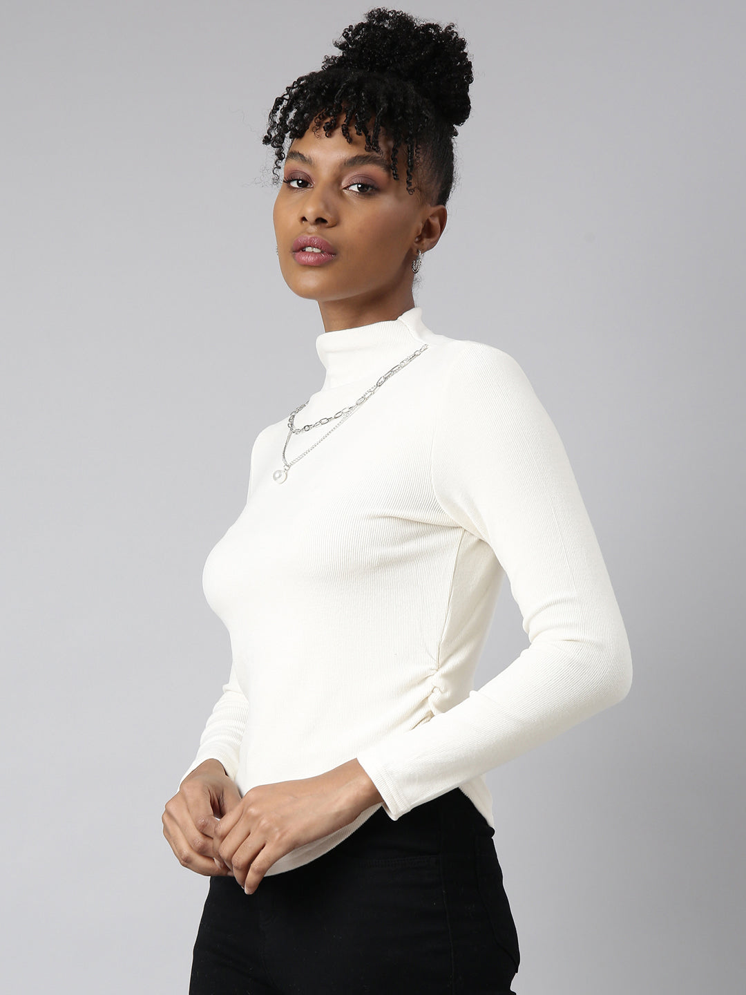 Women's Cream Pack Velvet Fitted Top Comes With Chain