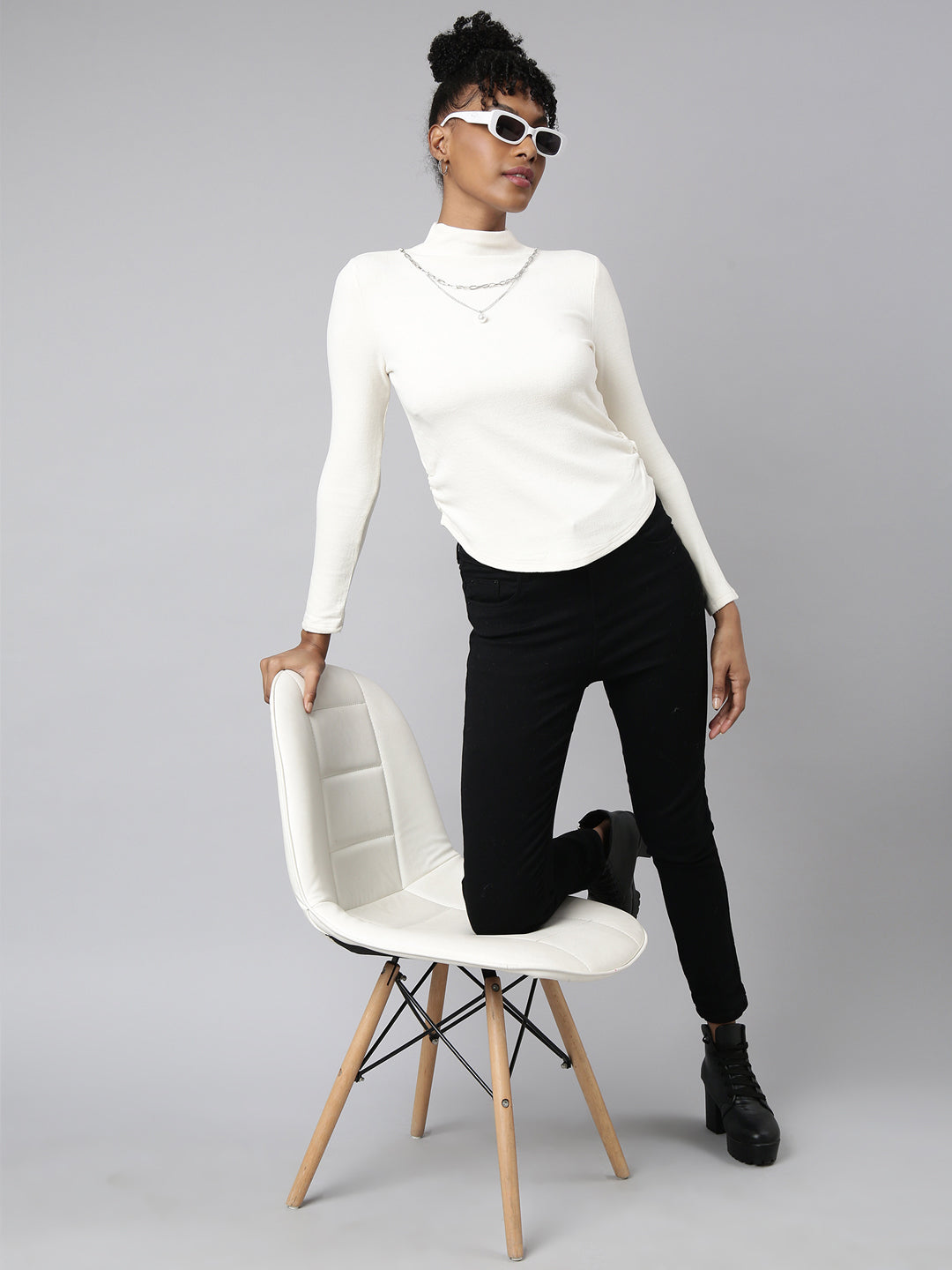 Women's Cream Pack Velvet Fitted Top Comes With Chain