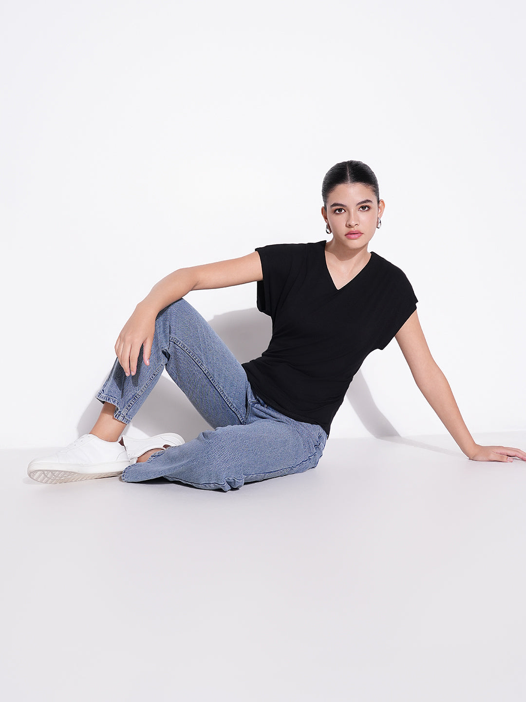 Women's Black V - Neck Extended Sleeves Top