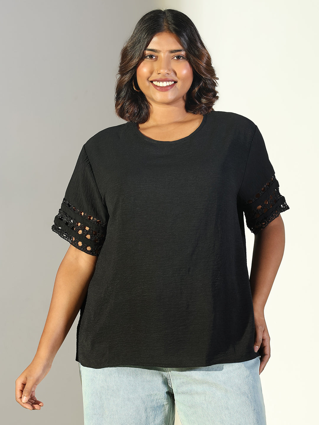 Women's Black Round Neck Top