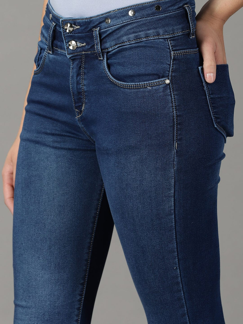 Women's Navy Blue Tapered Fit High-Rise Light Fade Stretchable Cotton Jeans