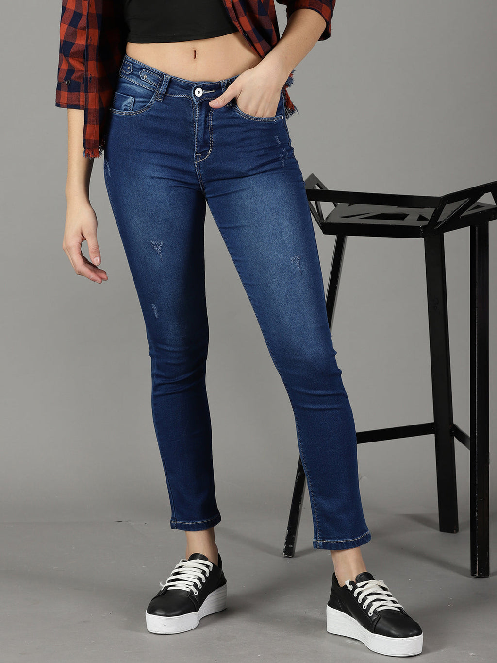 Women's Navy Blue Slim Fit Light Fade Stretchable Cotton Jeans