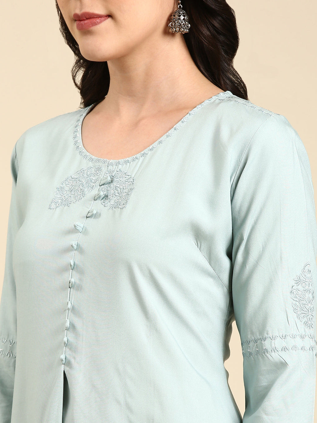 Women's Sea Green Floral Embroidered Straight Kurta