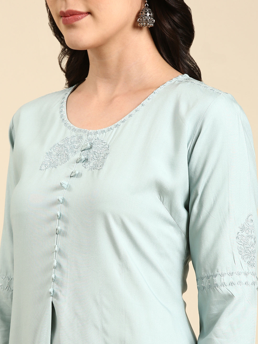 Women's Sea Green Floral Embroidered Straight Kurta