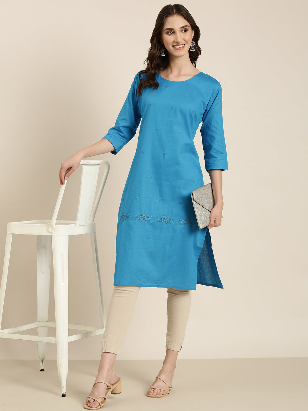 Women's Blue Embroidered Round Neck Straight Kurta
