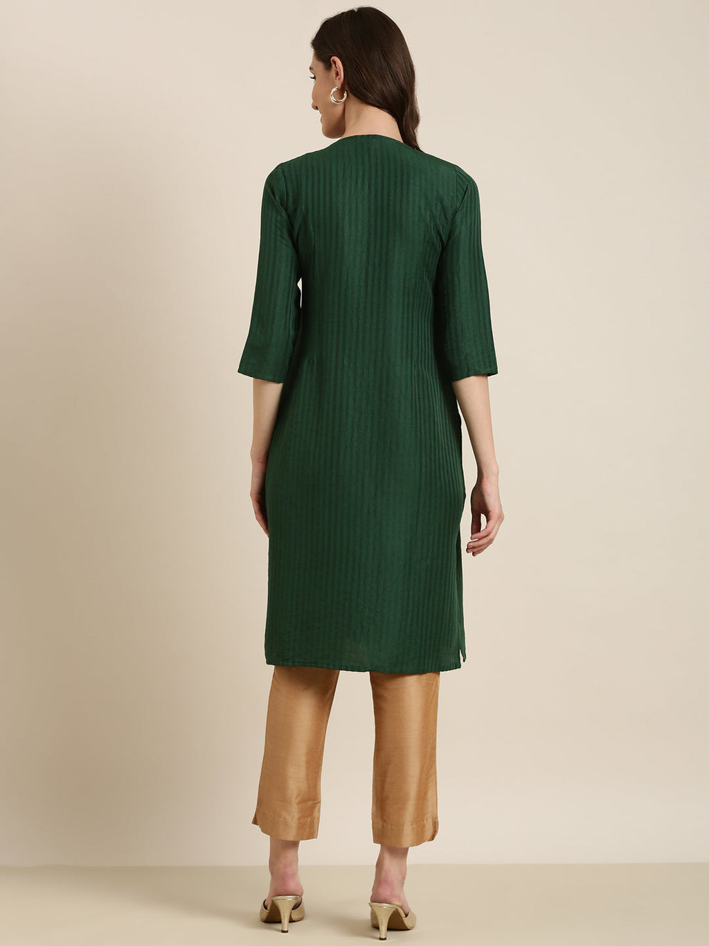Women's Green Striped Cotton Thread Work Straight Kurta