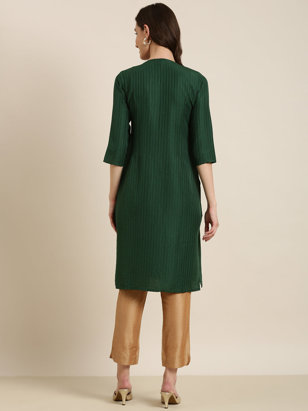Women's Green Striped Cotton Thread Work Straight Kurta