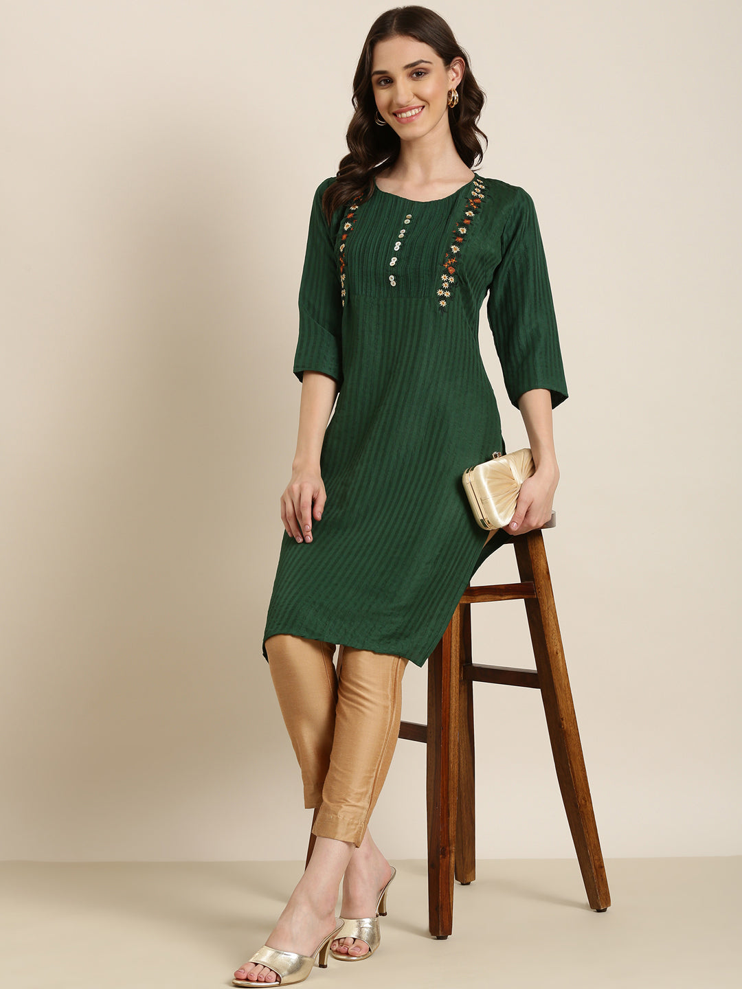 Women's Green Striped Cotton Thread Work Straight Kurta