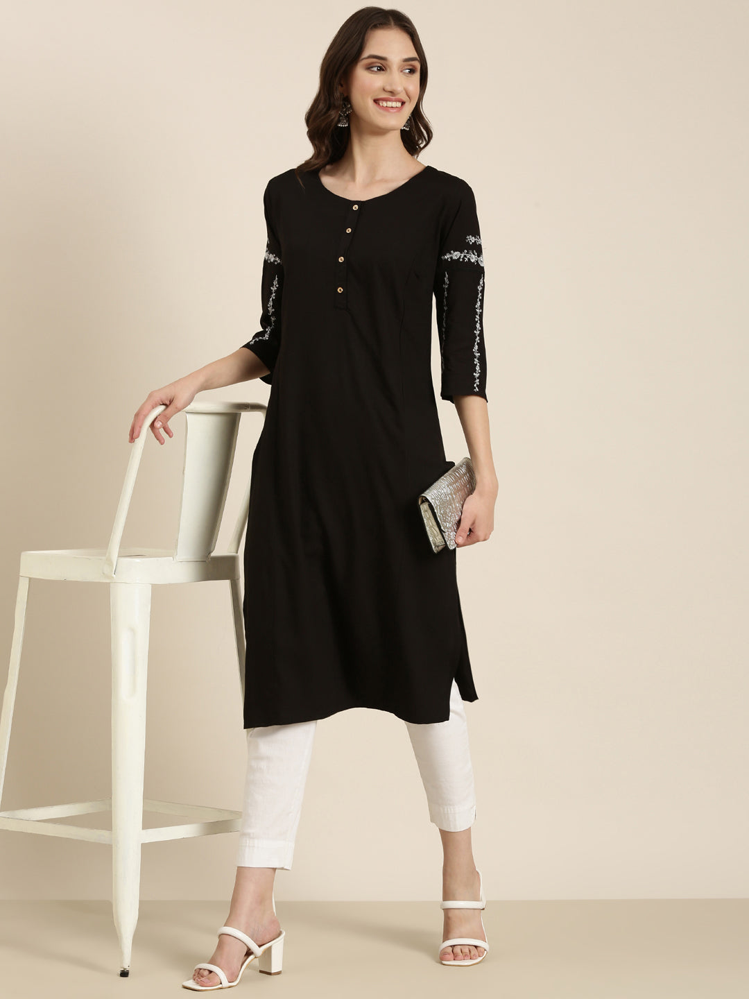 Women's Black Round Neck Straight Kurta