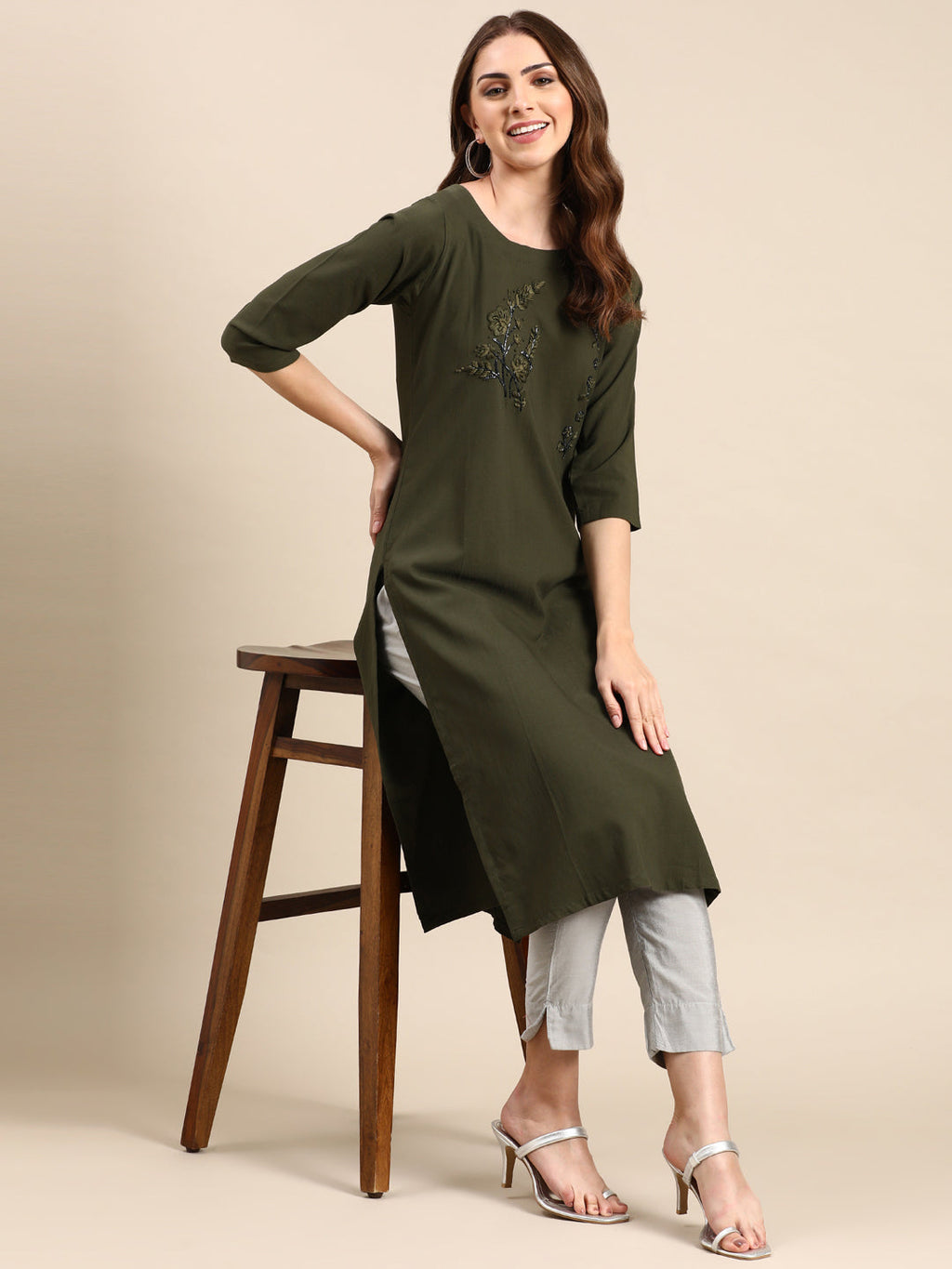 Women's Olive Floral Embroidered Beads & Stones Straight Kurta