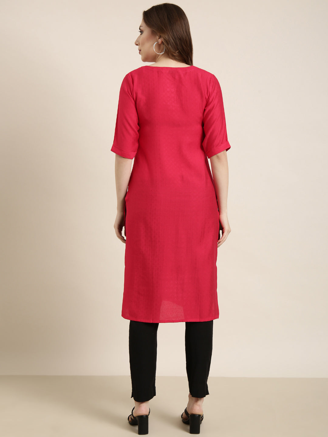 Women's Straight Pink Solid Kurta