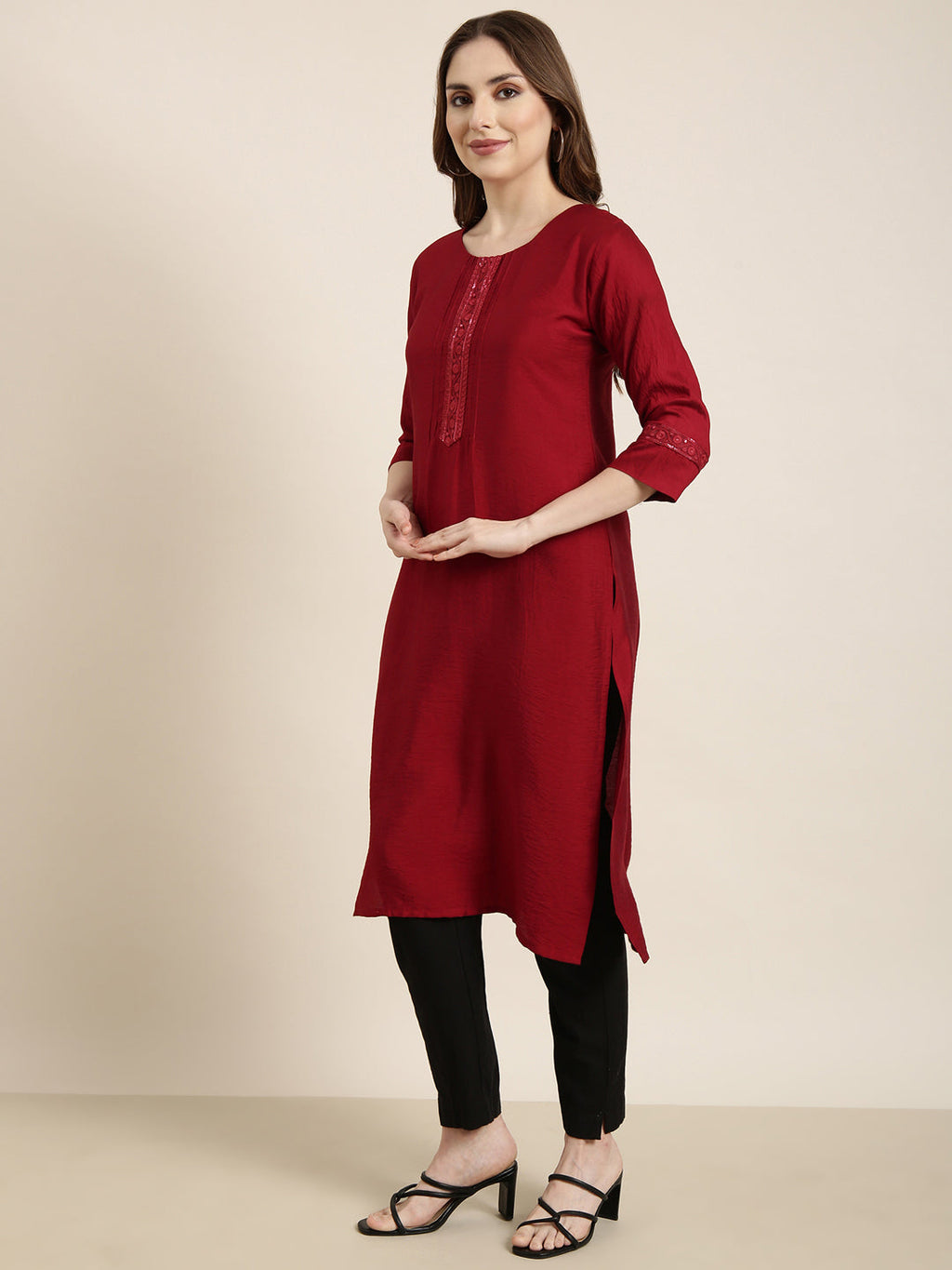 Women's Straight Maroon Solid Kurta