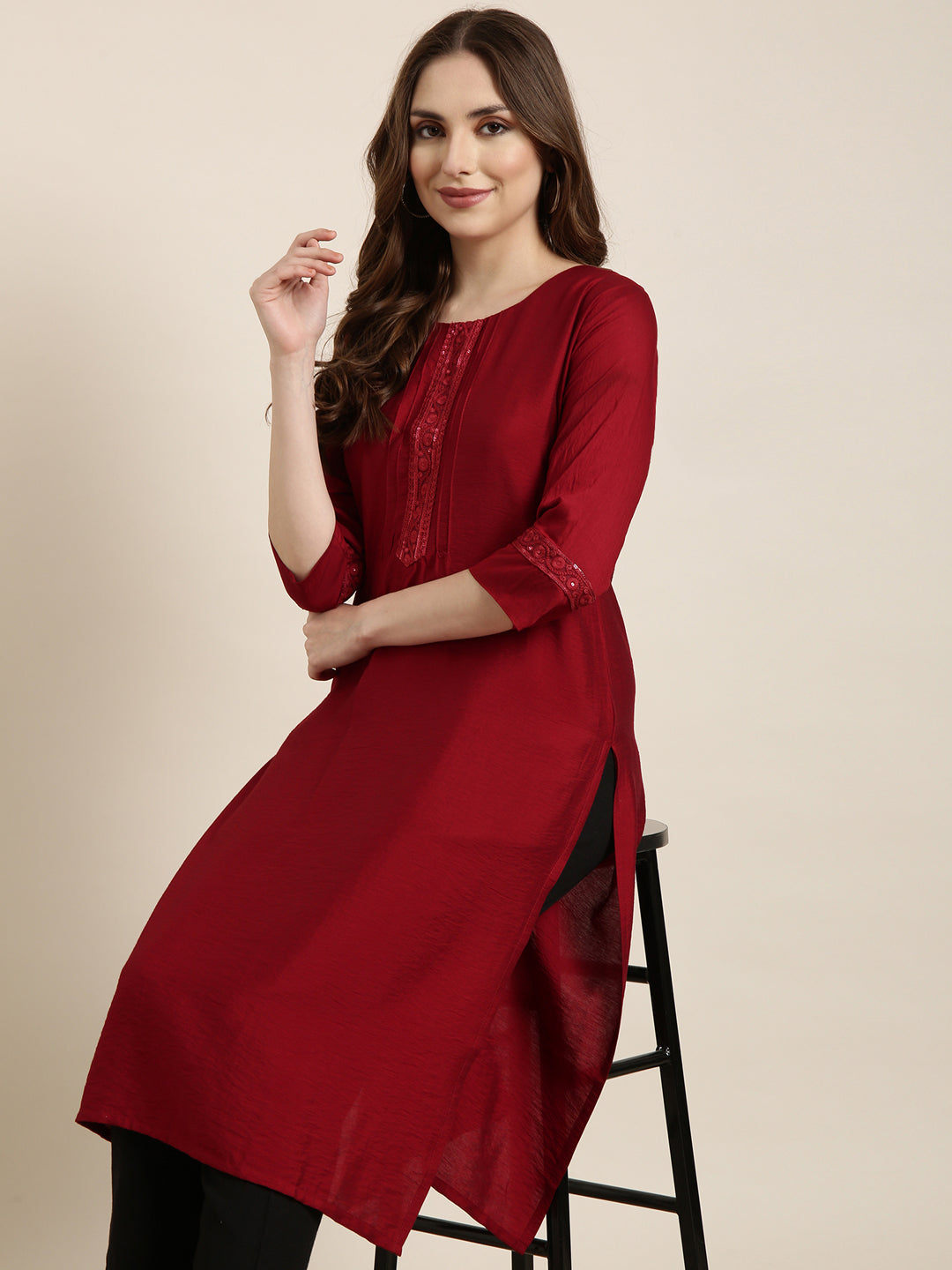 Women's Straight Maroon Solid Kurta