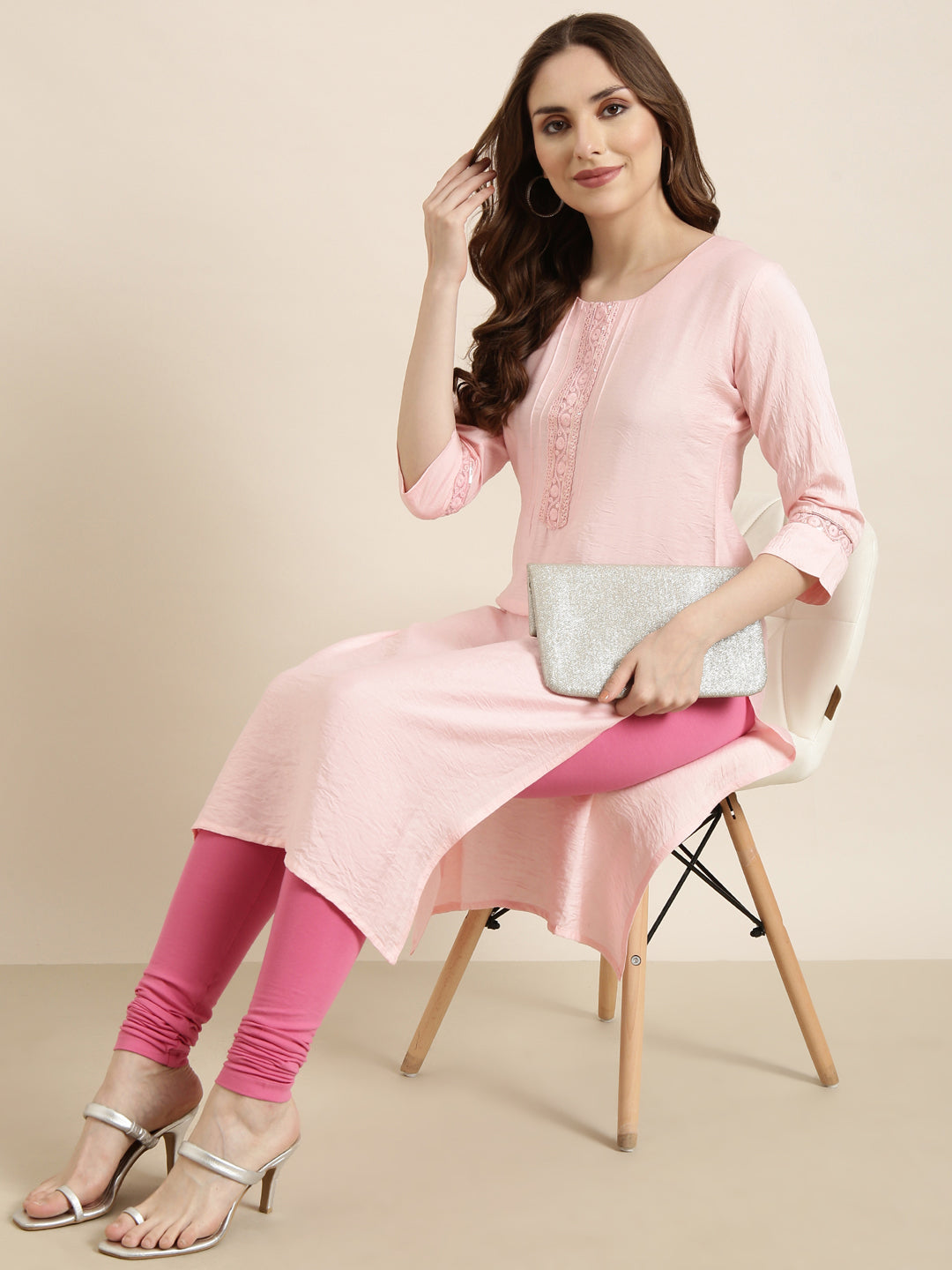Women's Straight Pink Solid Kurta