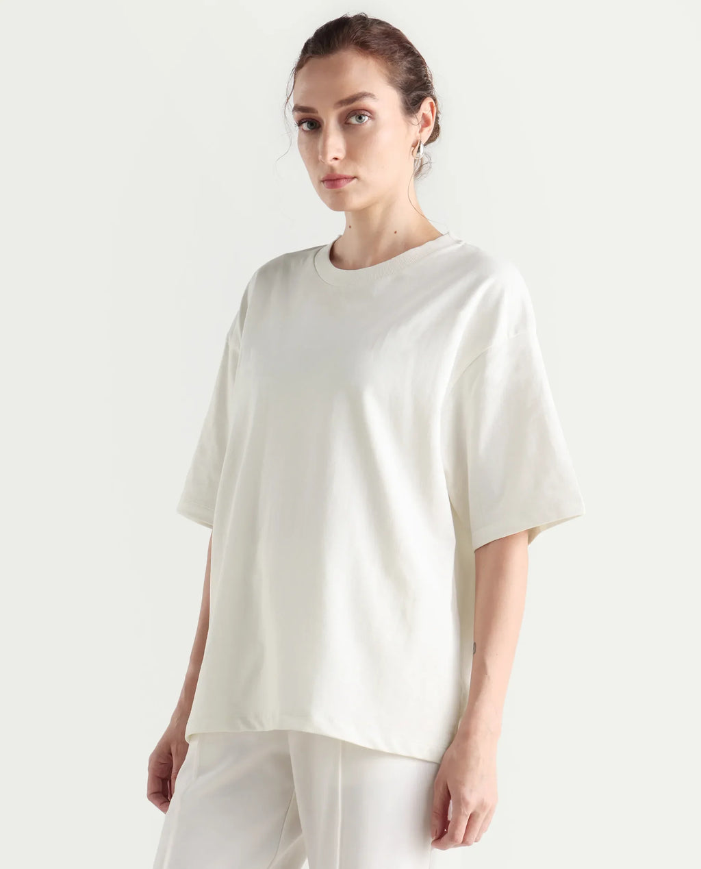 Rareism Women's Droako Off White Cotton Graphic Print Oversized T-Shirt