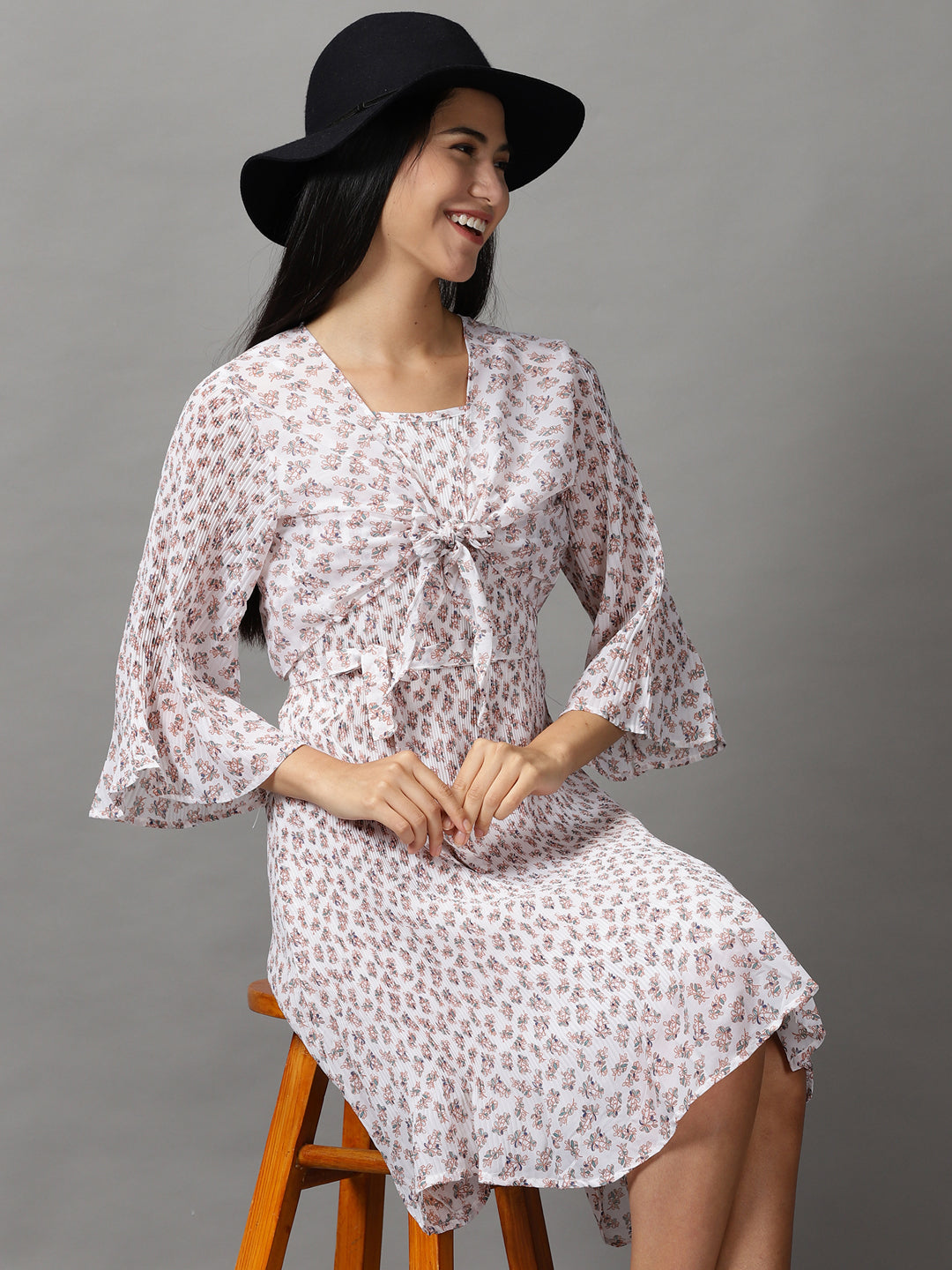 Women's Off White Floral Fit & Flare Dress