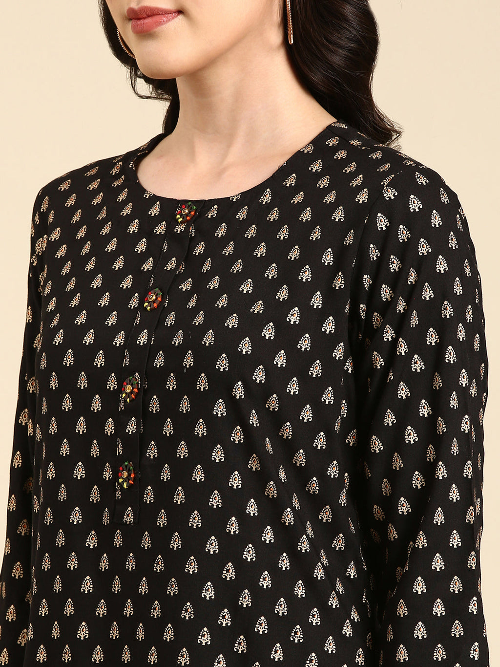 Women's Black Ethnic Motifs Printed Round Neck Straight Kurta