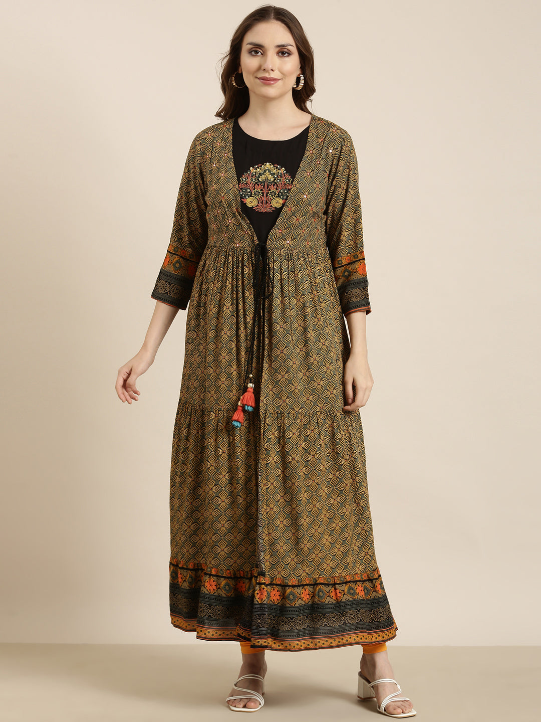 Women's Anarkali Black Solid Kurta Comes With Overcoat