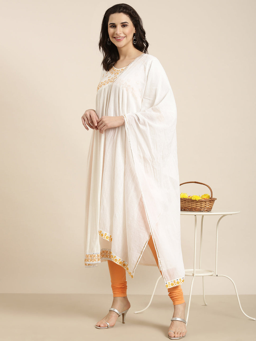 Women's Ethnic Straight Off White Solid Kurta Sets with Dupatta